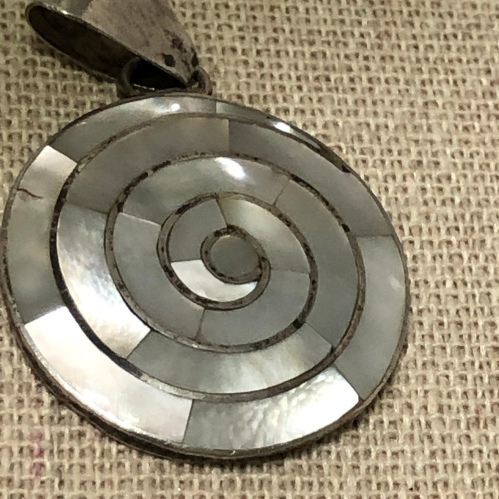 Beautiful Mother of Pearl and Silver Pendant